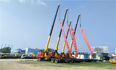 性價比之選 黃牌隨車吊與清障車出廠價格解析