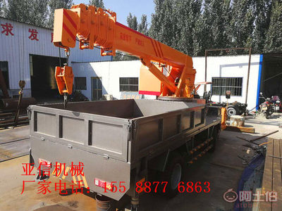 專業定制四不像隨車吊與5噸四輪隨車吊 靈活臂長，滿足多樣化工程需求