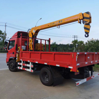 東風(fēng)吊車與隨車吊 效率與靈活性的完美結(jié)合